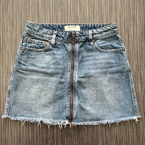Free People Zip It Up Denim Skirt ✧ Size 26 - Picture 2 of 5